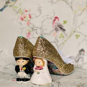 NWOT Vintage Mr. And Mrs. Heels with White Bow